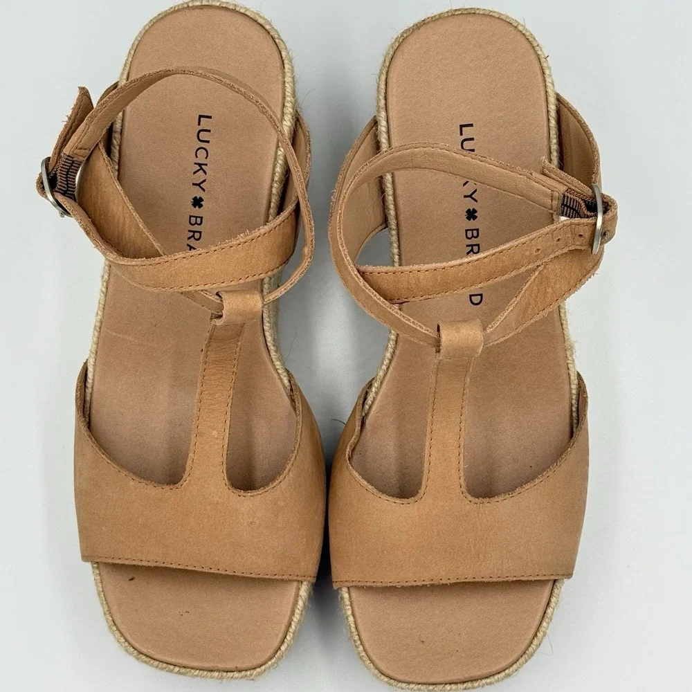 Lucky Brand Valki Sandals Womens Sz 7M Beige Leather‎ T-Strap Espadrille Wedge